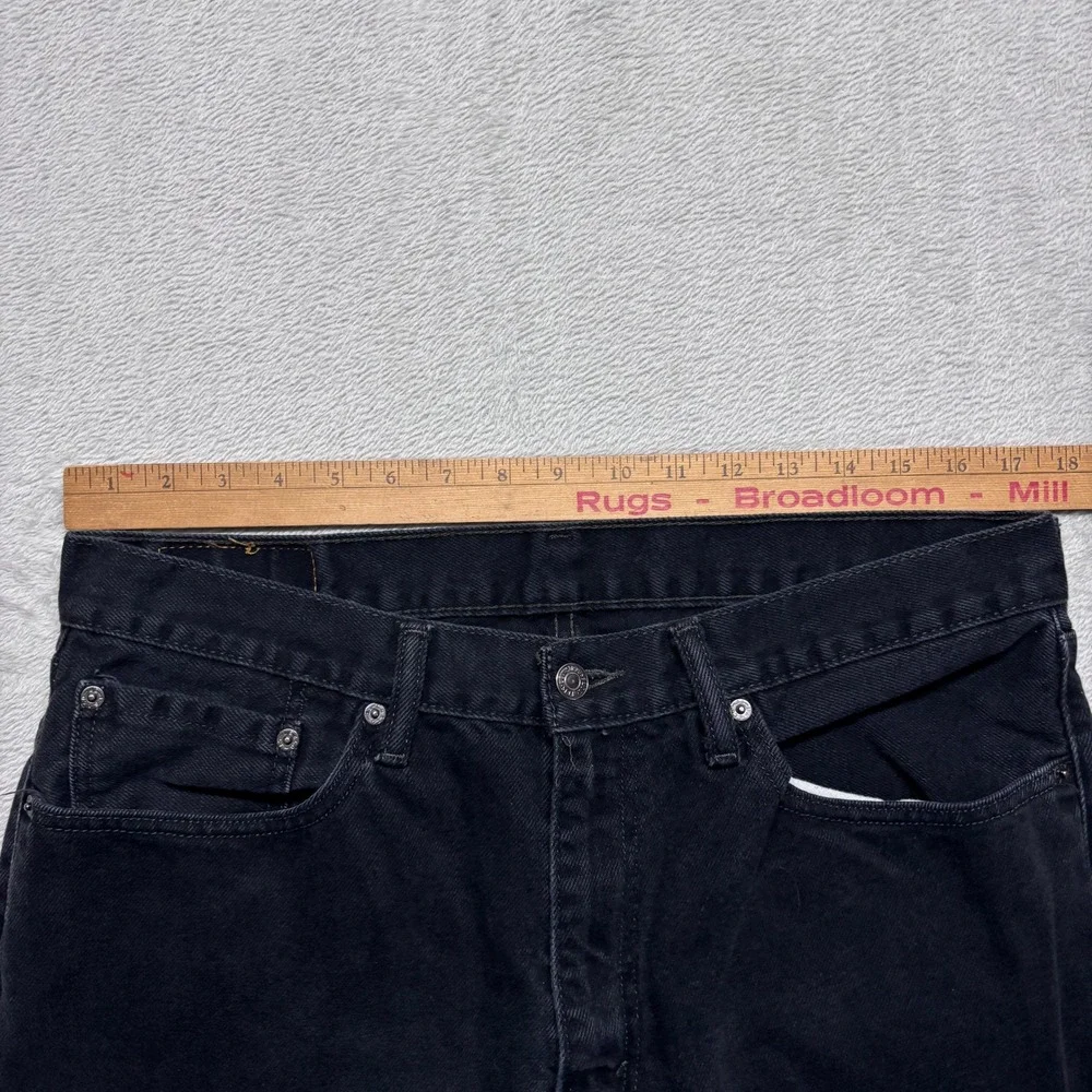 Levis size black
